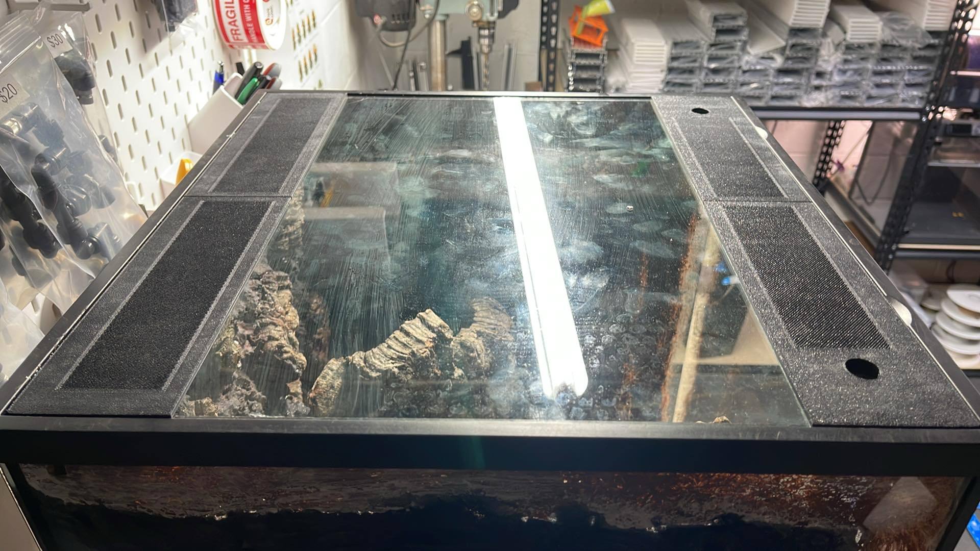 Custom Replacement Top for Thrive Terrariums – Humidity Retaining with Fly-Proof Ventilation